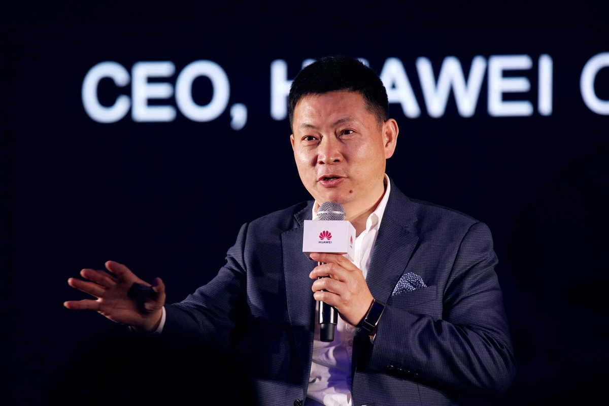 Executivo da Huawei afirma que as sanções dos EUA 'causaram dificuldades extremas' à empresa