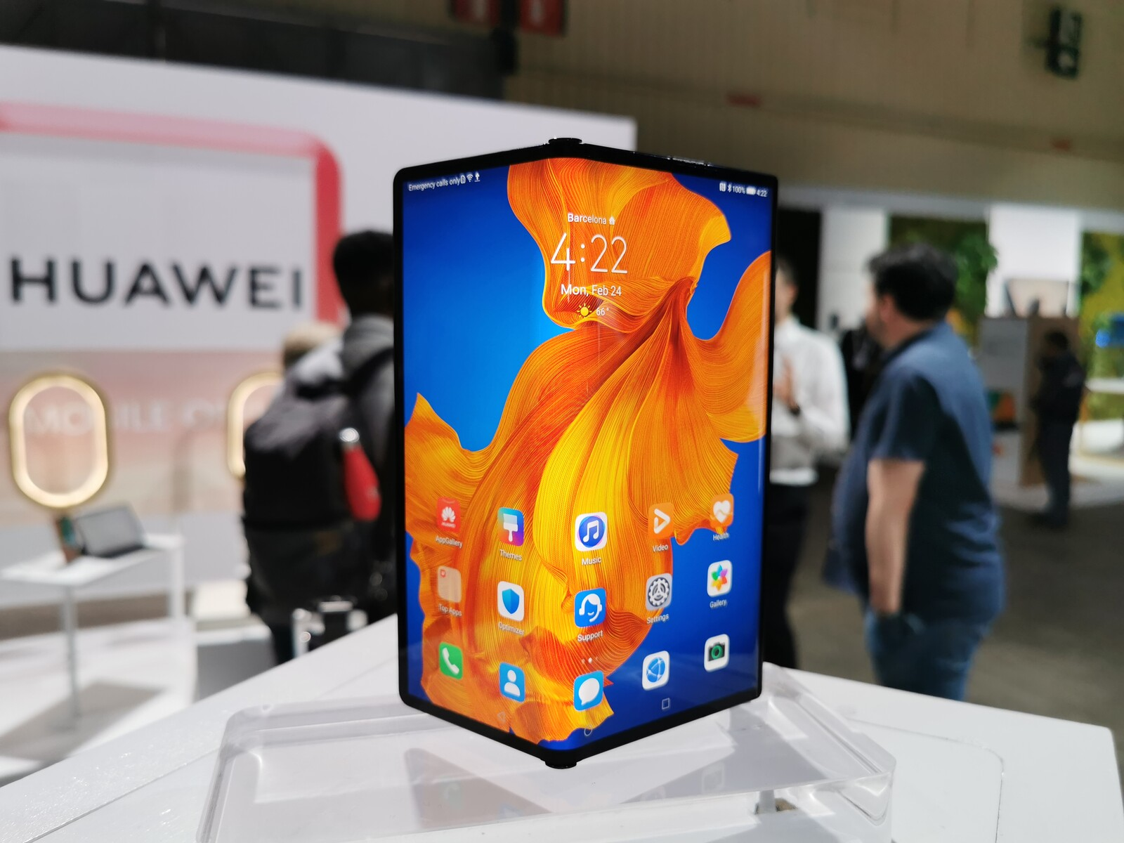 Huawei revela o design do seu novo smartphone dobrável