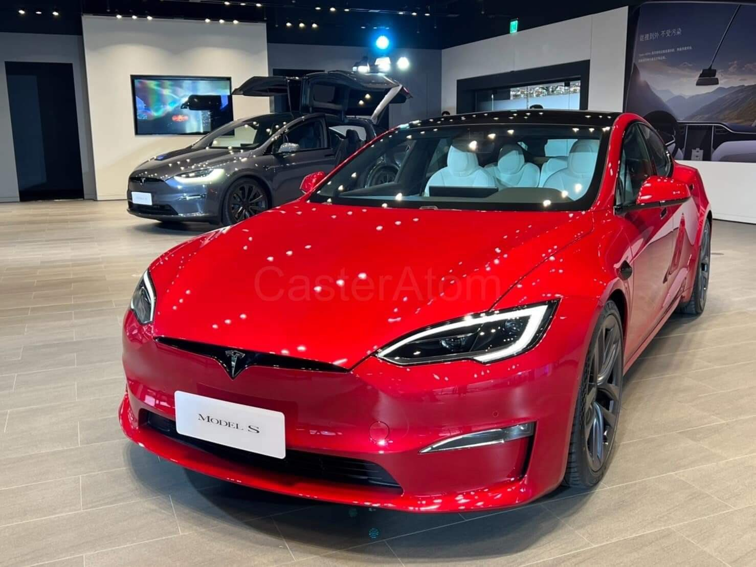 Tesla vai recolher de mais de 800 mil carros com defeito