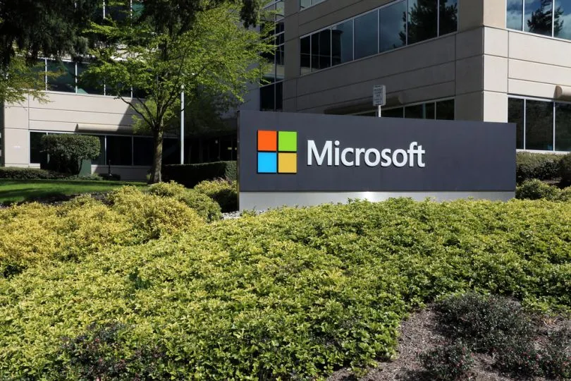 Microsoft supera a Apple e recupera o título de empresa mais valiosa do mundo