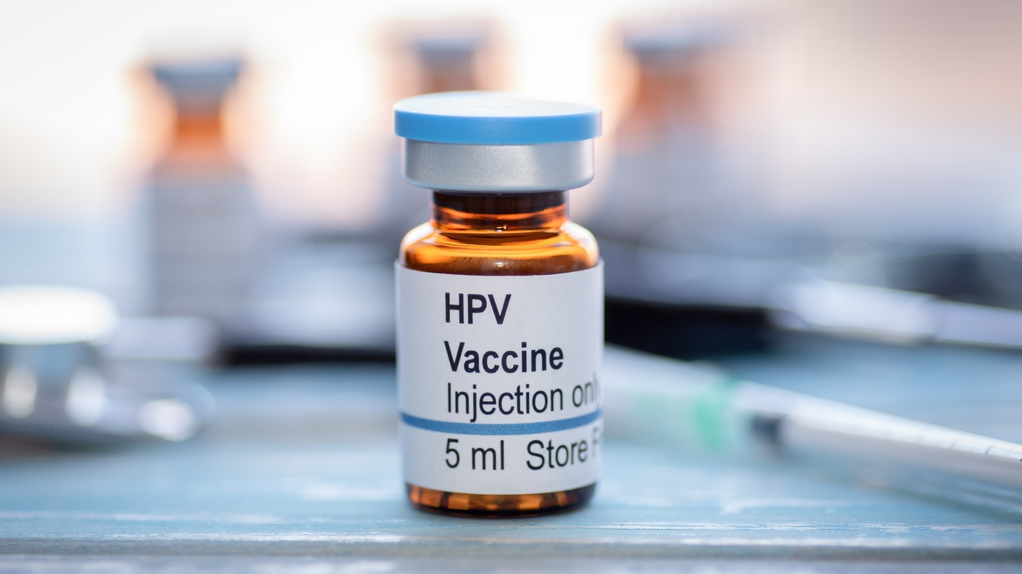 Vacina contra HPV reduz casos de cancro do colo do útero em quase 90%