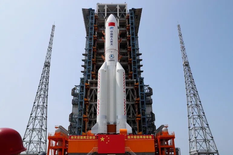 China defende-se da acusação da NASA sobre má gestão do foguetão que caiu no mar