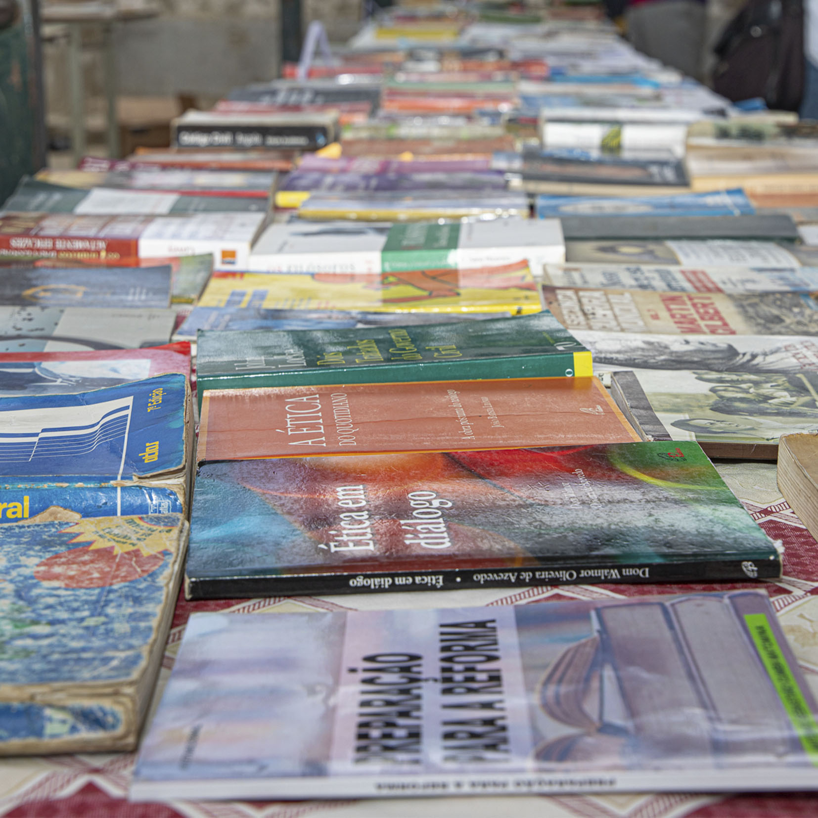 Associação cultural lança projecto “biblioteca ao encontro dos estudantes”