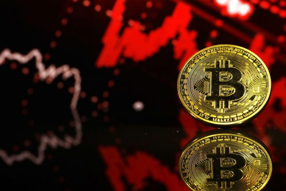 Bitcoin cai abaixo dos US$ 40 mil após China ampliar restrição aos criptoativos