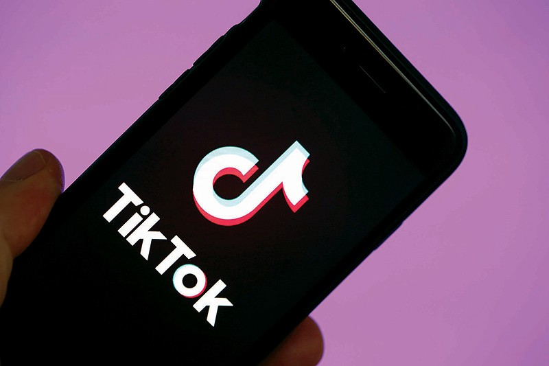 Justiça italiana bloqueia TikTok após morte de menina de 10 anos num desafio da rede social