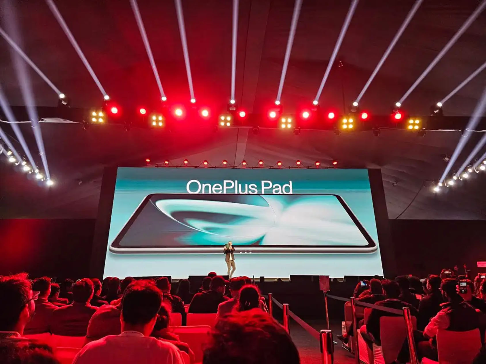 OnePlus anuncia oficialmente o primeiro tablet da marca