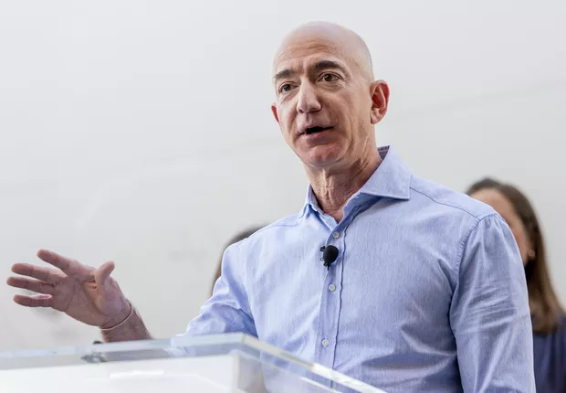 Jeff Bezos processa NASA por contrato com SpaceX