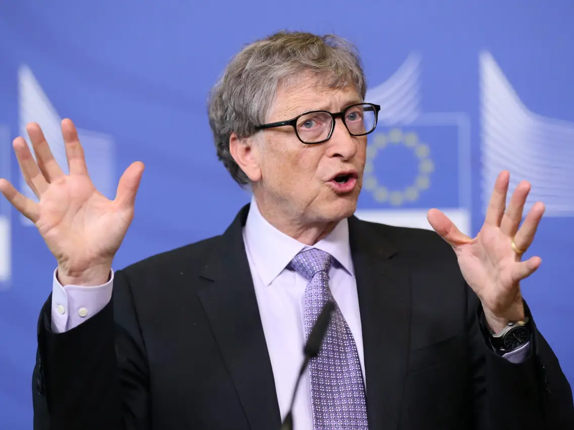 Bill Gates defende que países ricos devem comer apenas carne sintética