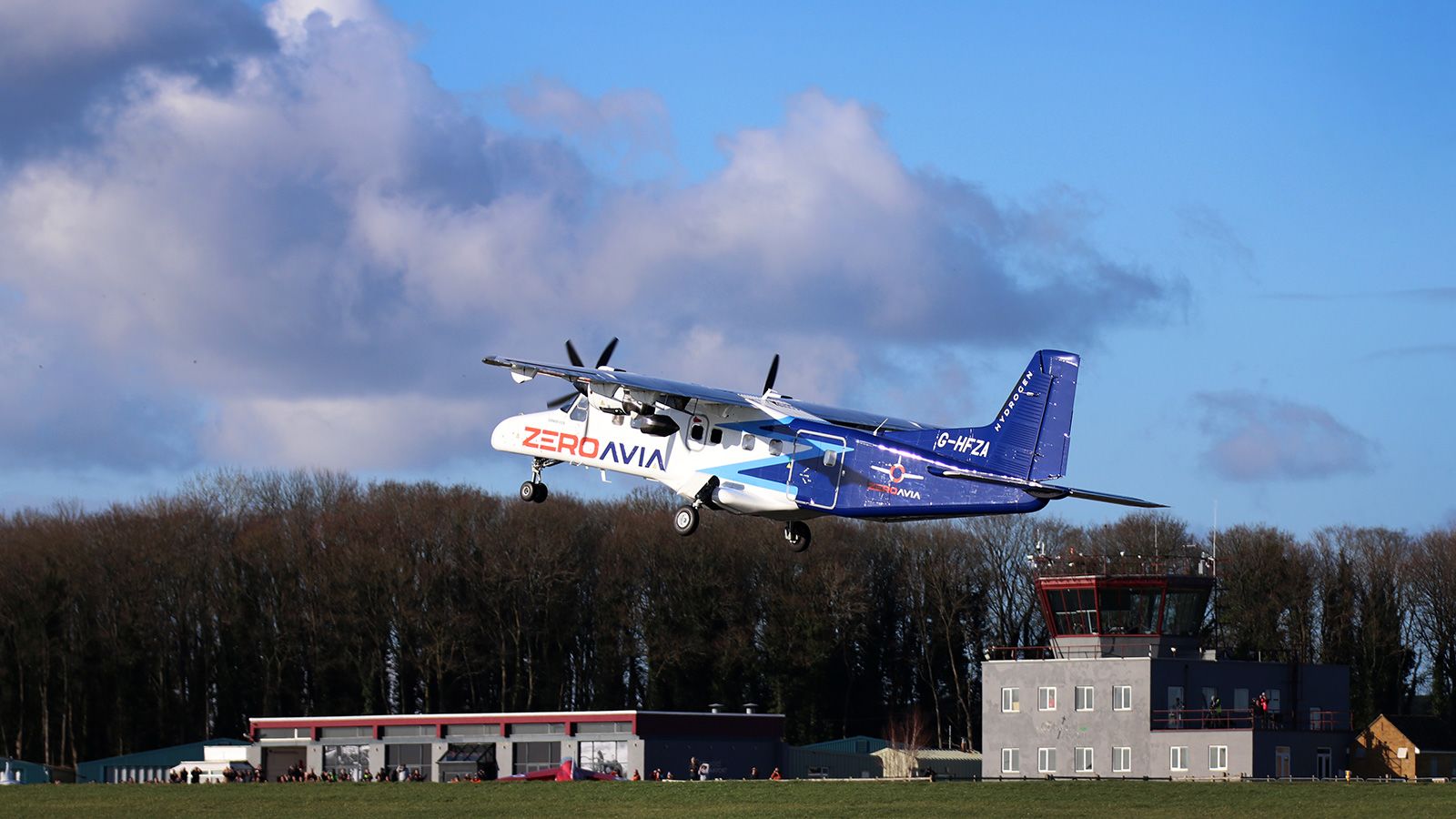 Avião movido a hidrogénio completa voo de 10 minutos