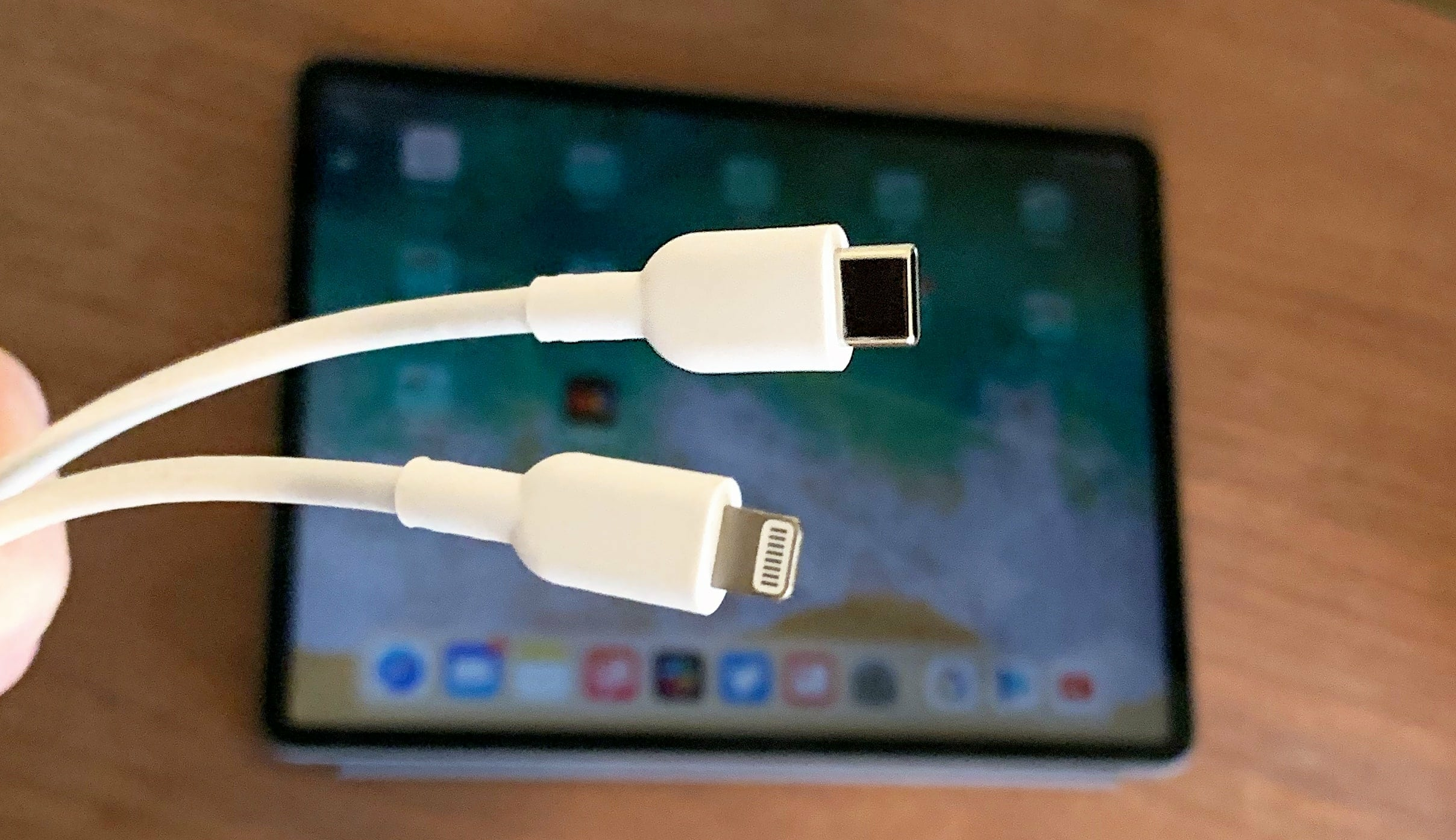 Regulador europeu decide o futuro do conector Lightning da Apple