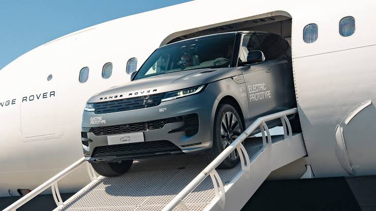 Range Rover revela novos detalhes do Sport Electric, o seu segundo SUV totalmente eléctrico