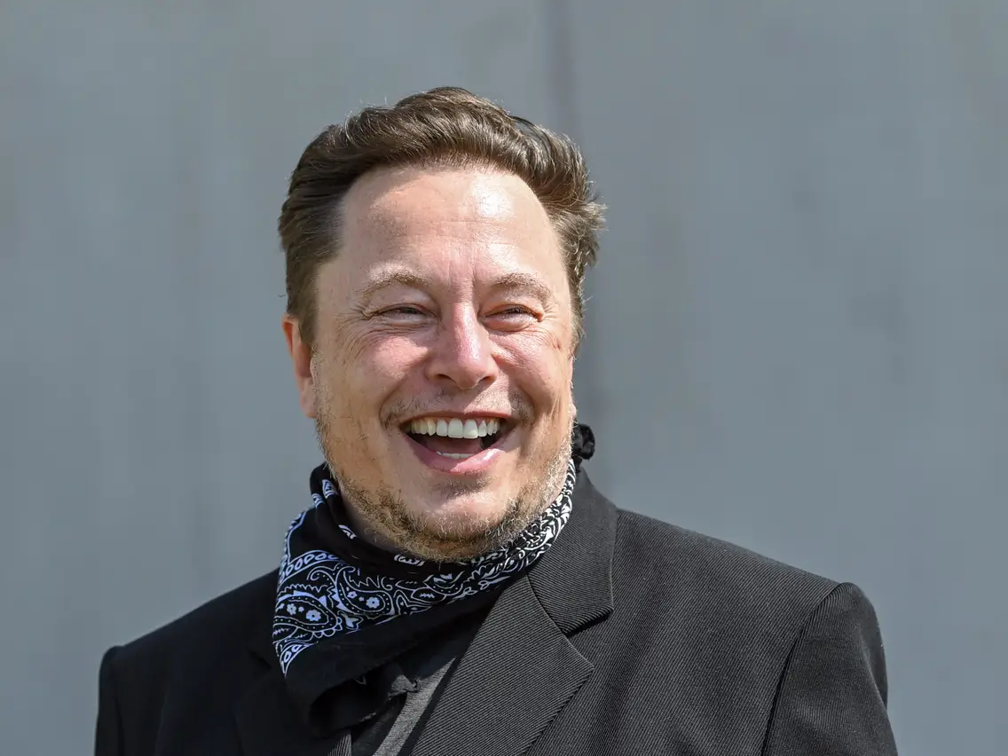 Elon Musk eleito a personalidade do ano para a revista Time