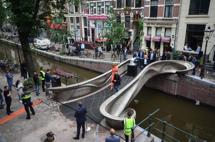 Holanda inaugura a primeira ponte de aço do mundo impressa em 3D