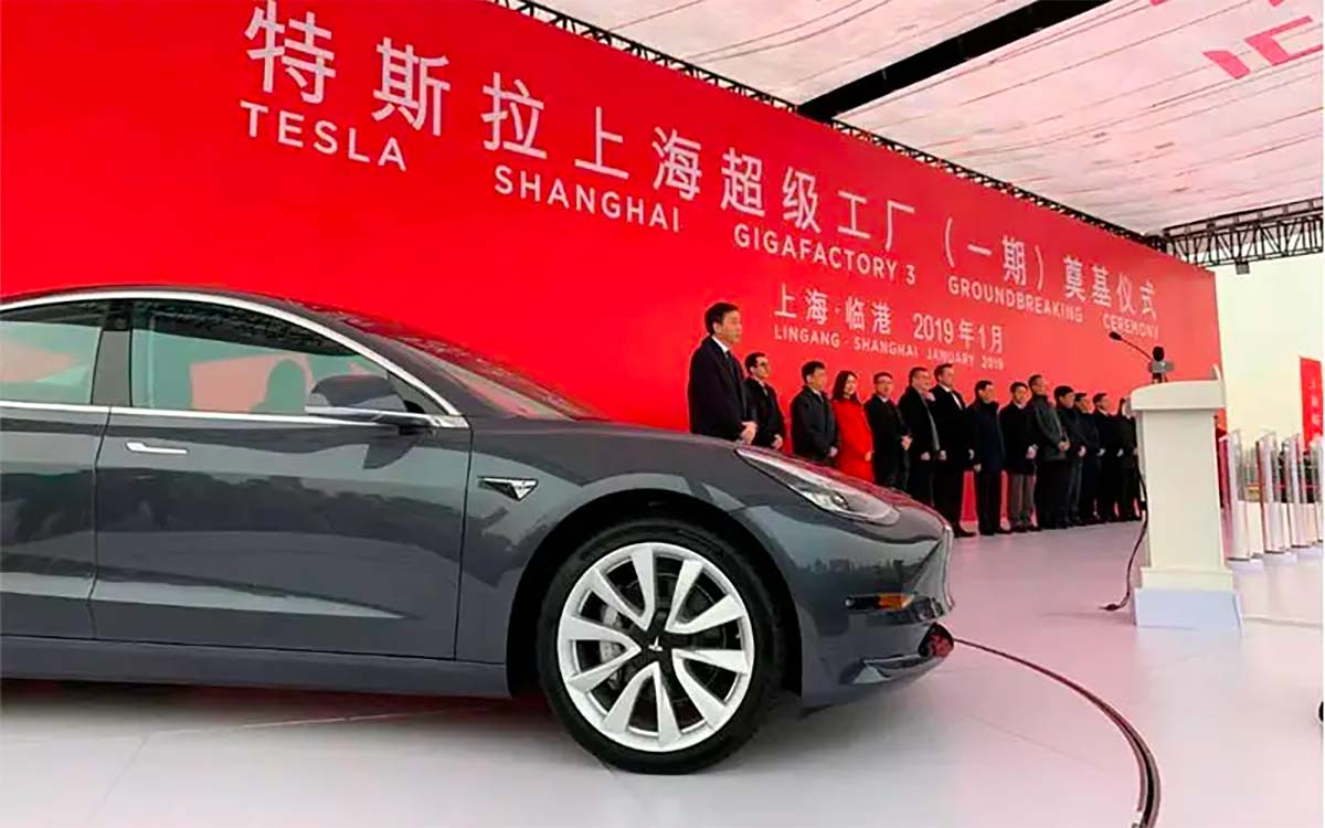 Tesla ordena a recolha de 14.600 carros na China