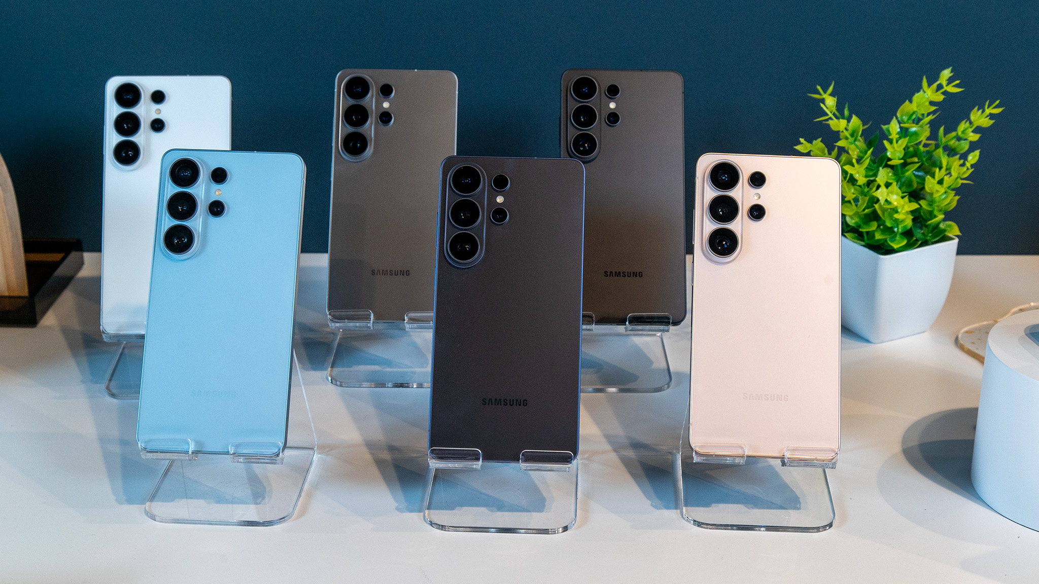 Samsung pondera aumentar preços dos Galaxy S27 em 2027