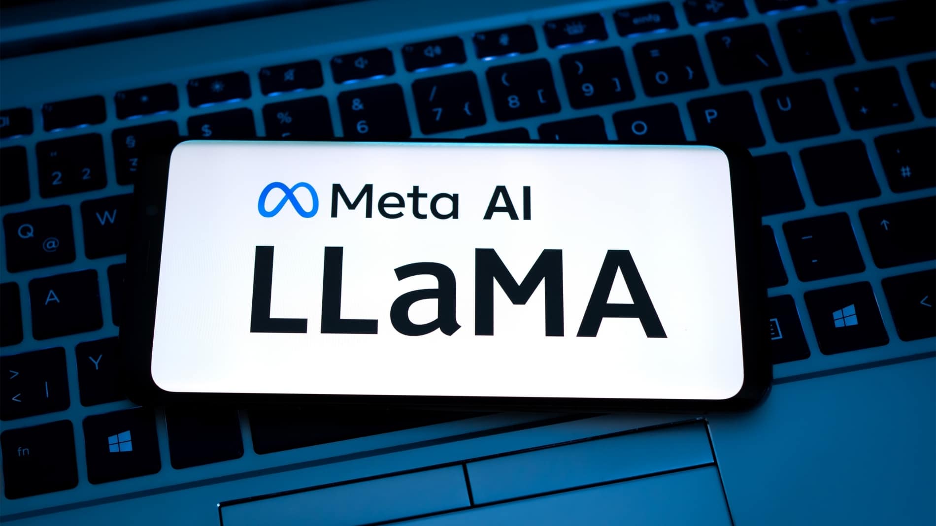 Meta planeia lançar chatbots de IA com personalidades próprias