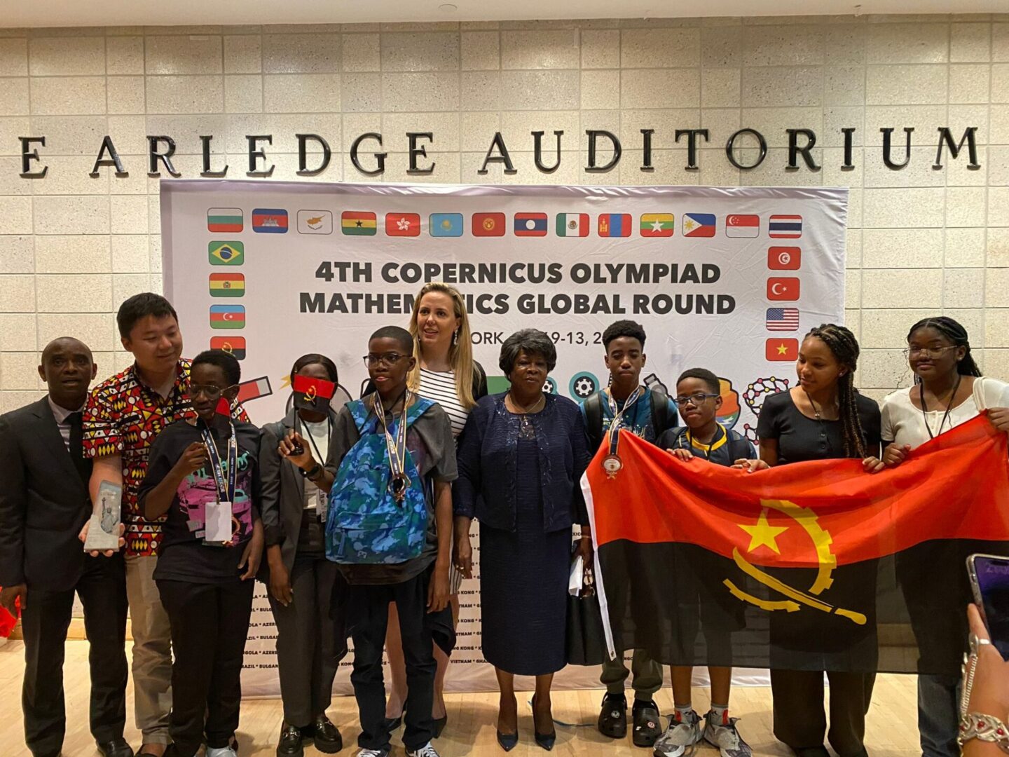 Angola conquista 28 medalhas nas Olimpíadas Copérnico de Matemática 2026