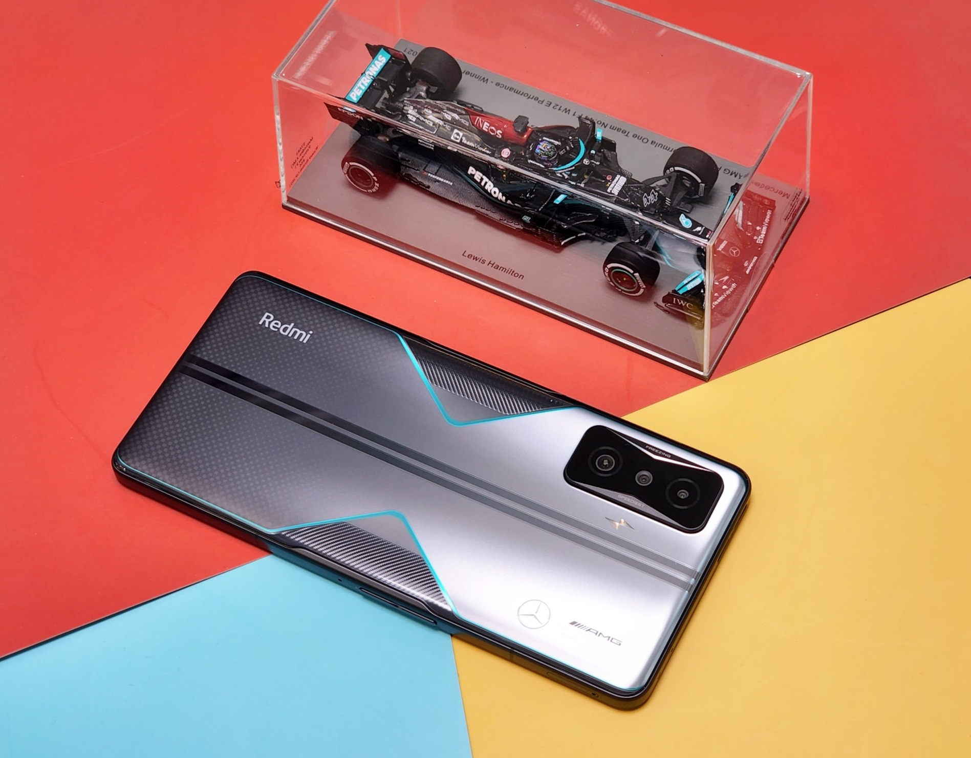 Xiaomi lança smartphone gamer inspirado na Mercedes-AMG F1